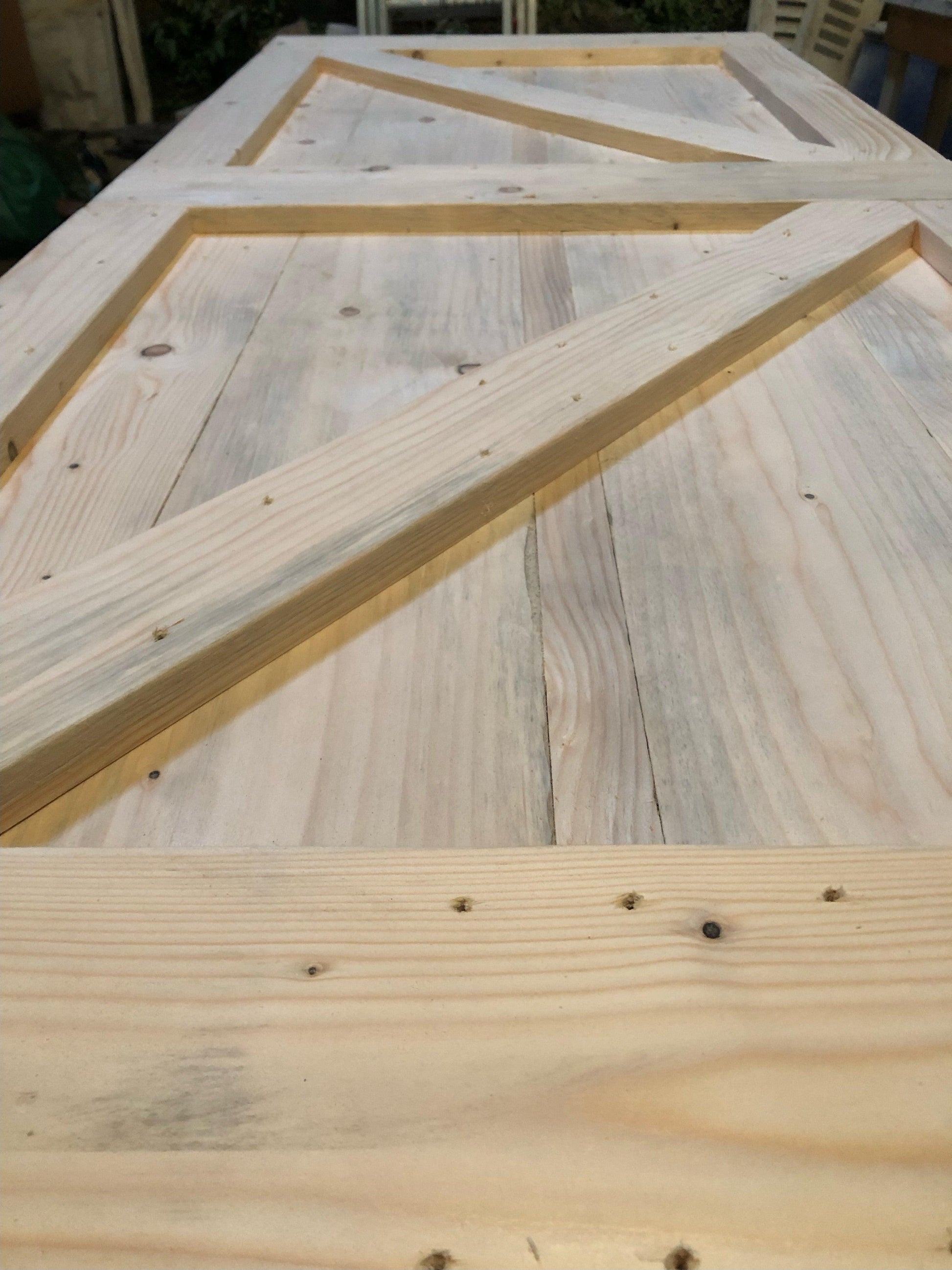 Portes coulissante en Bois massif (Epervier) - TimberSteel Atelier
