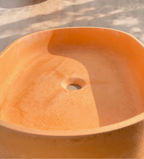 Vasque de lavabo salle de bain orange