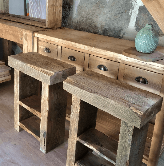 Table de chevet en bois recyclé de Grange - TimberSteel Atelier