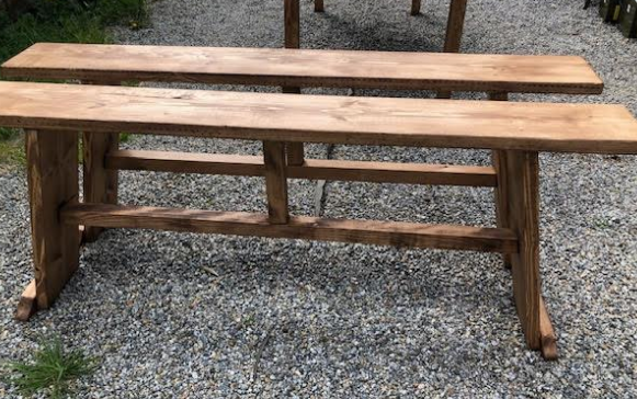 Table en bois massif Huang – Ensemble table & bancs sur mesure